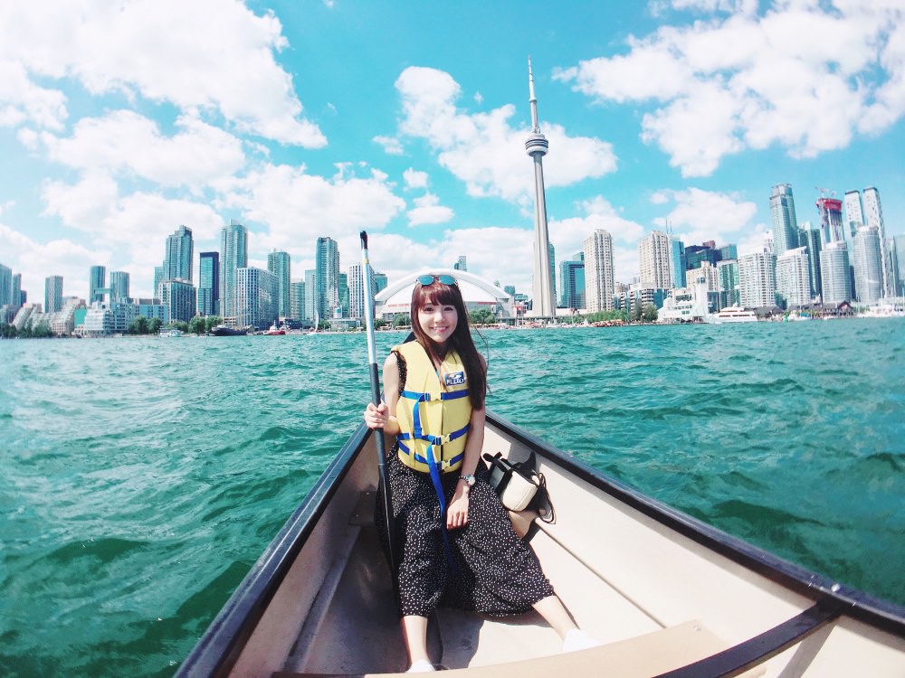 ［加拿大-多倫多］遊湖不搭遊艇 划船才是經典Toronto Harbour 安大略湖周圍 獨木舟、皮艇、自行車租借 CN Tower景點推薦 ♥ 小Connie愛夢遊。遊記